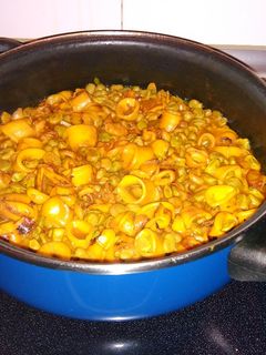 Una foto de Calamares al ajillo con habitas tiernas