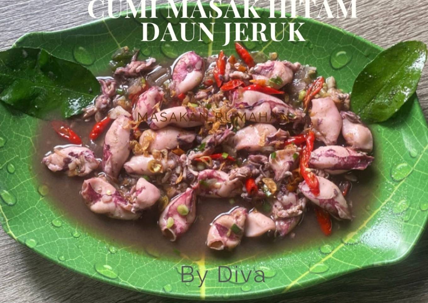 Cumi dimasak dengan kulit jeruk