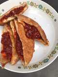 Roti poket sambal merah meyala