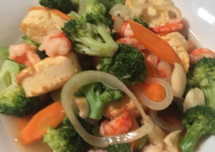 Resep Tumis udang tofu sayuran simple &amp; gurih yang Lezat