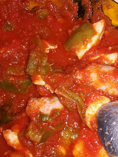 Una foto de Carne con tomate