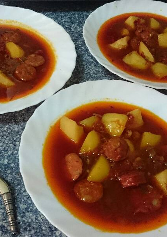 Una foto de Patatas a la Riojana