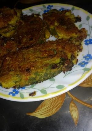 A picture of Rikwach/colcasia leaves pakora.