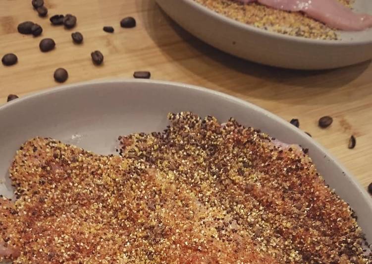 Comment Faire Des Escalopes de poulet panées aux grains de café, polenta et épices