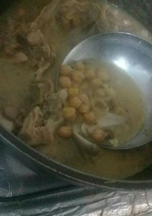 عکسی از دستور آبگوشت با گوشت قرمز و استخون