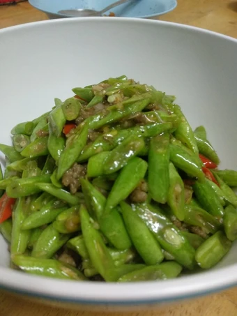 Langkah Mudah untuk Membikin Resep  Tumis buncis daging cincang yang Lezat Sekali, Lezat