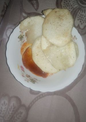 A picture of Fried yam with oil& pepper.