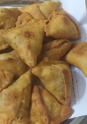 A picture of Mini samosa.