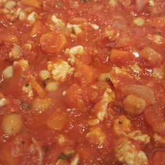 A picture of Bolognese with Chicken and Chick Peas.