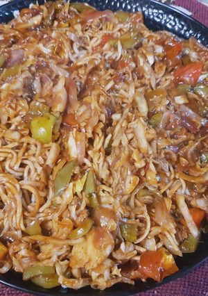 पैन फ्राइड नूडल्स विद वेजिटेबल(Pan fried noodles with vegetables recipe in hindi) रेसिपी मुख्य फोटो