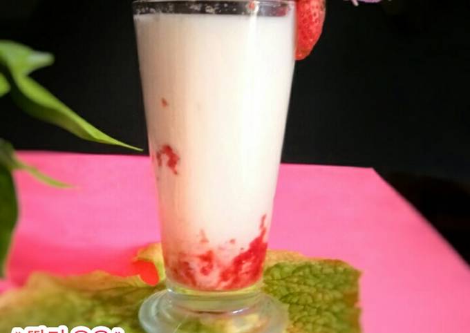 Resep Korean Strawberry Milk Latte, Sempurna