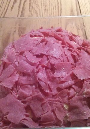 A picture of Mama Donna's cheese ball.