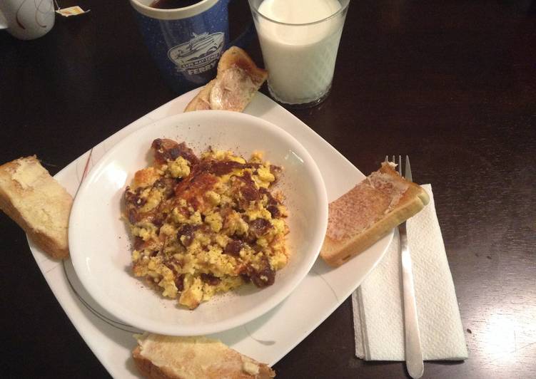 Simple Way to Make Speedy Sausage Egg And Double Cheese Breakfast Bowl