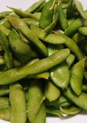A picture of Frozen Edamame Made Even Tastier with One Extra Step!.