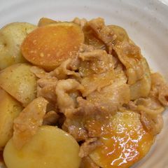 A picture of New Potatoes and Pork Belly Simmered with Gochujang.