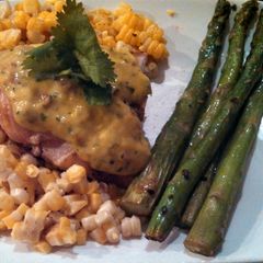 A picture of Mango Salsa Chicken.