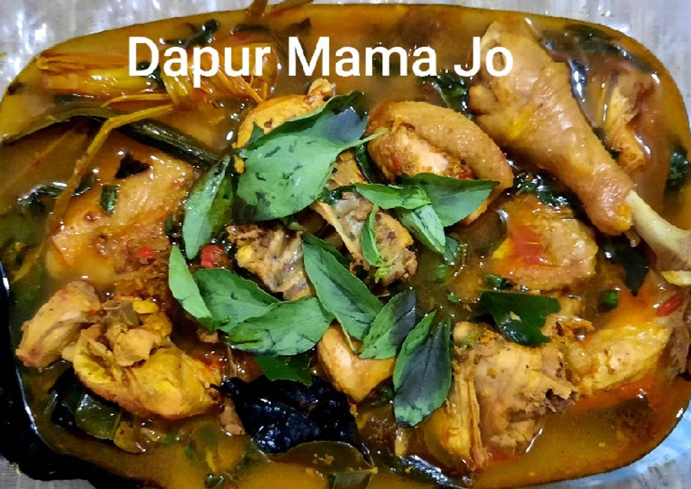 Ayam goreng pedas karo basil