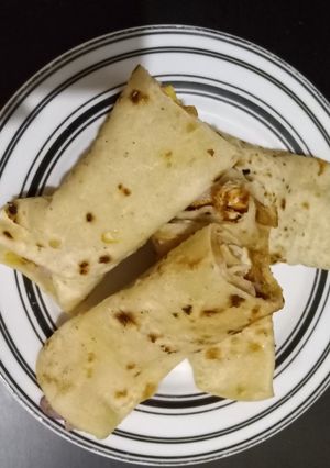 A picture of Chicken chutney Roll.