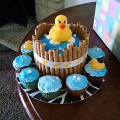 A picture of Duck theme baby shower cake.