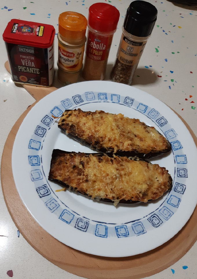 Una foto de Berenjenas rellenas carne