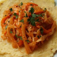 A picture of Vickys Steamed Cabbage with Onions & Peppers, GF DF EF SF NF.