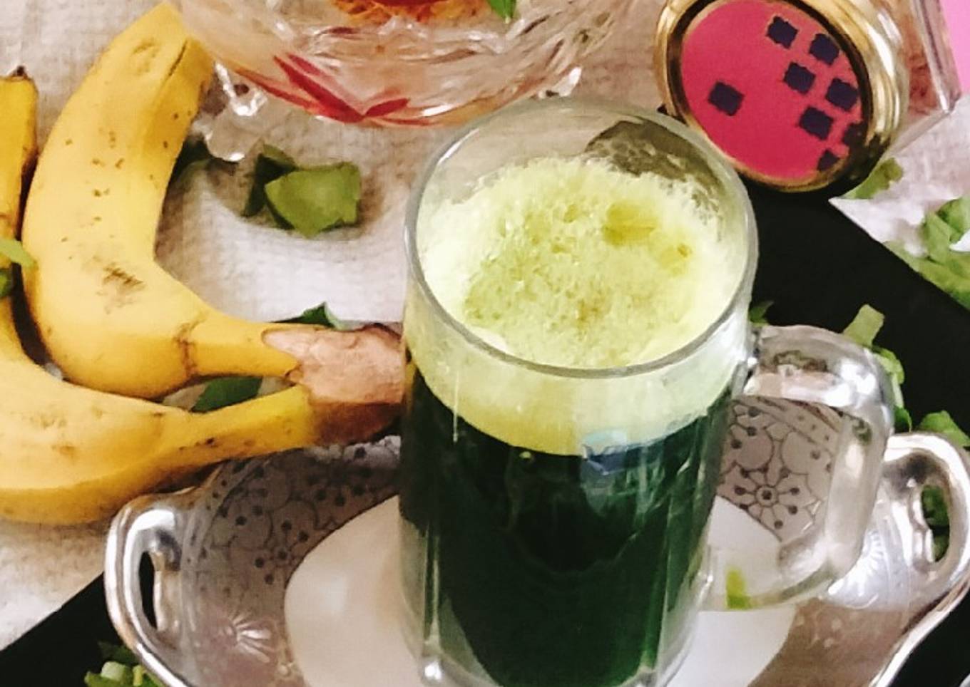 GREEN Smoothie spinach.. banana smoothie
