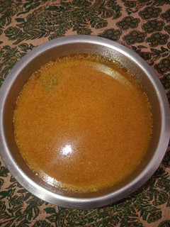 மட்டன் நெஞ்செழும்பு சூப் (Mutton nenju elumbu soup recipe in tamil) செய்முறை முக்கிய புகைப்படம்