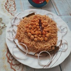 A picture of Chole chawal.