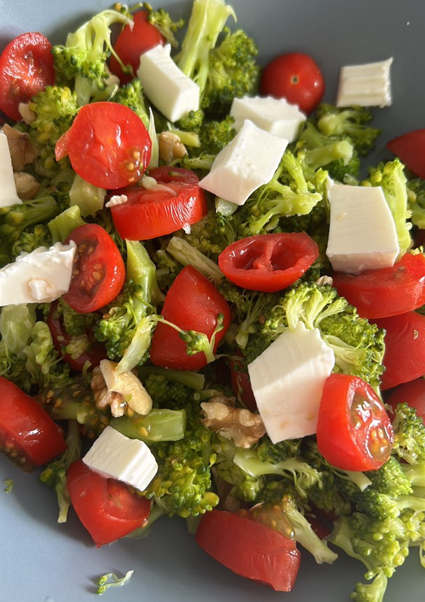 Una foto de Ensalada de Brócoli