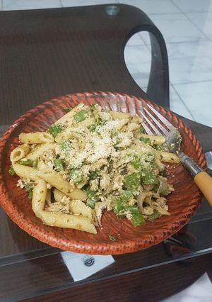 A picture of Moutush's pasta pesto.
