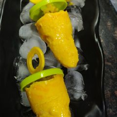A picture of Mango malai kulfi.