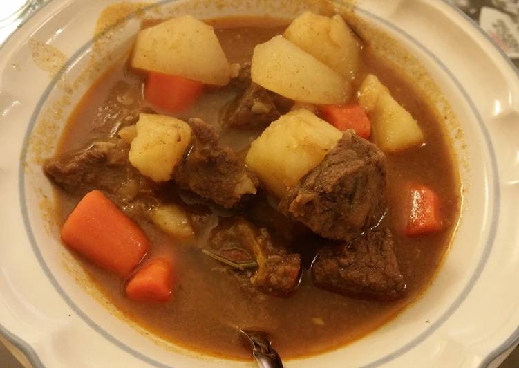 Simple Way to Prepare Homemade Five Spice Braised Beef with Daikon and Carrot