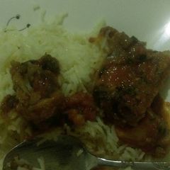 Rice and chicken wet fry A picture of Rice and chicken wet fry.