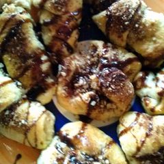 A picture of Cinnamon Crescent Treats.