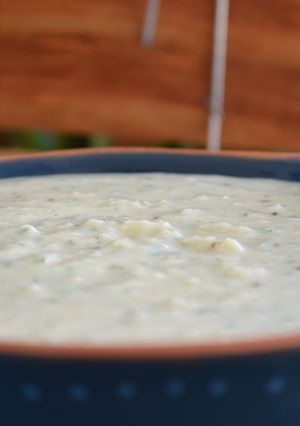 A picture of Zesty White Bean Dip.