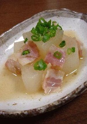 A picture of Daikon Radish and Bacon Soup Simmer.