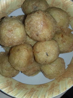 A picture of Yam balls.