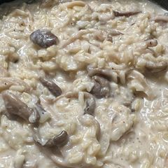 A picture of Creamy Mushroom Risotto.