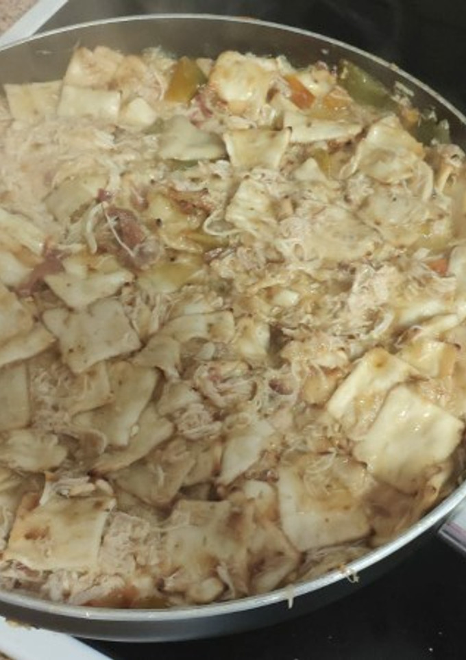 Una foto de Gazpachos manchegos de pollo y jamón