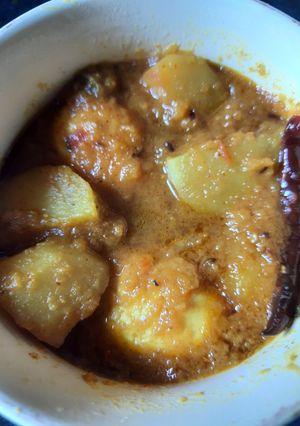 ডিমের  ডালনা (Dimer dalna recipe in Bengali) রেসিপির প্রধান ছবি
