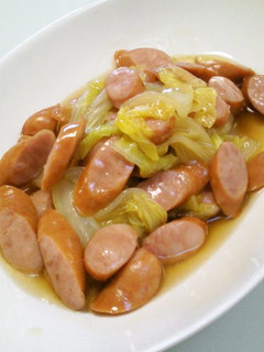 A picture of Chinese Cabbage and Wiener Sausages Simmered Chinese-style.