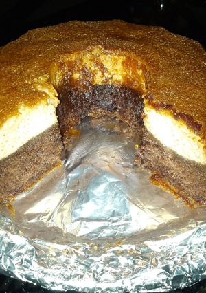A picture of Chocoflan.