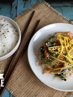 Foto resep Vegetables Japchae (Korean Stir Fried Glass Noodles)