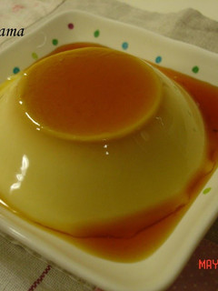 A picture of Fluffy And Creamy Custard Pudding with 4 Egg Yolks.