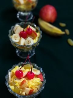 ফ্রুর্টস কাস্টার্ড রেসিপির প্রধান ছবি