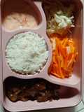 Bento ala hokben (beef slice grill + salad)