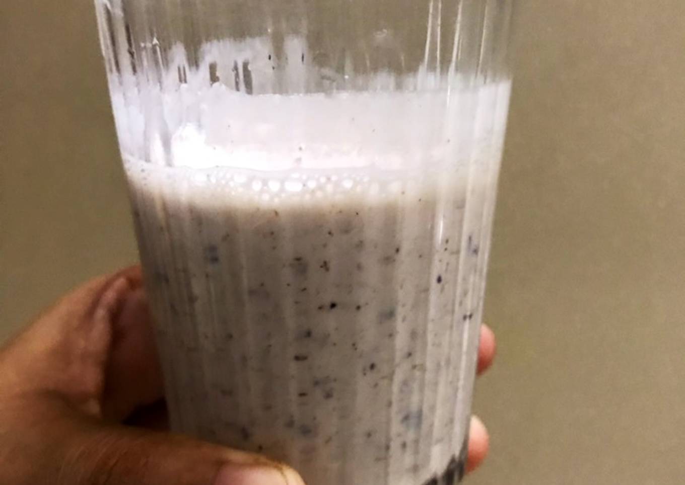 Blueberry flaxseed smoothie