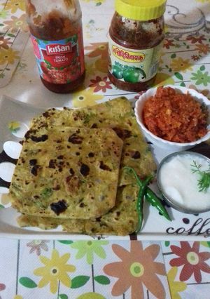 A picture of Curd paratha.