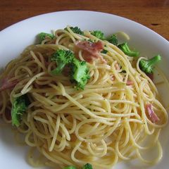 A picture of Isis' Pasta Aglio, Olio E Peperoncino.