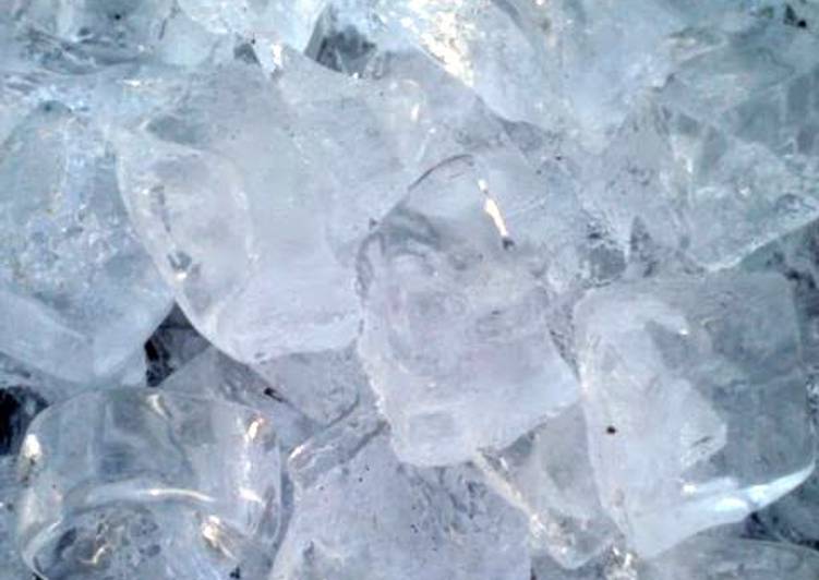 Steps to Prepare Perfect Ice Cubes